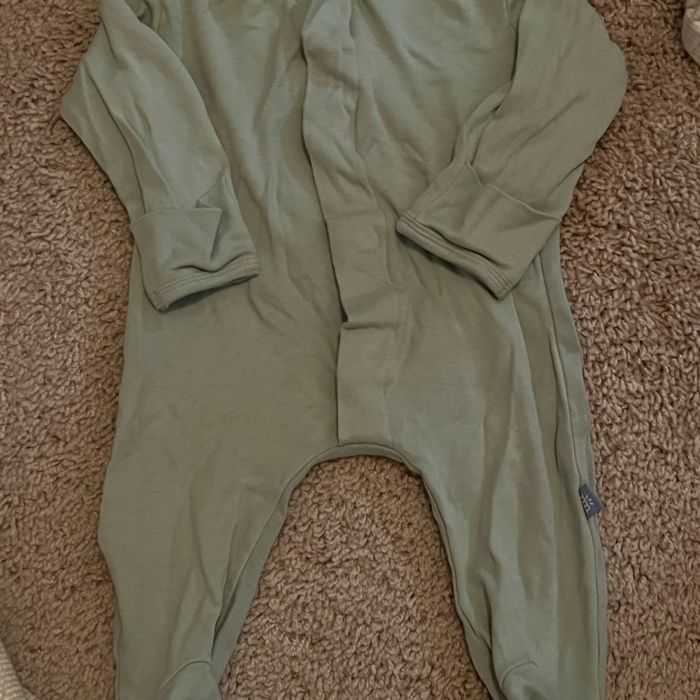 Simply Magnetic Sage One Piece Footie